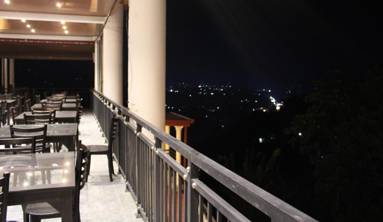 Sky Gate Kandy Esterno foto