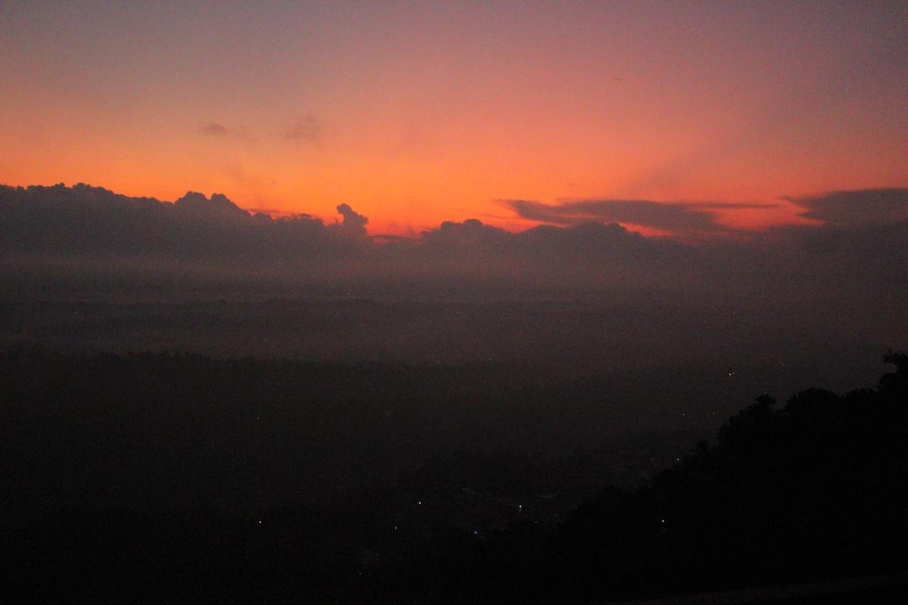 Sky Gate Kandy Esterno foto